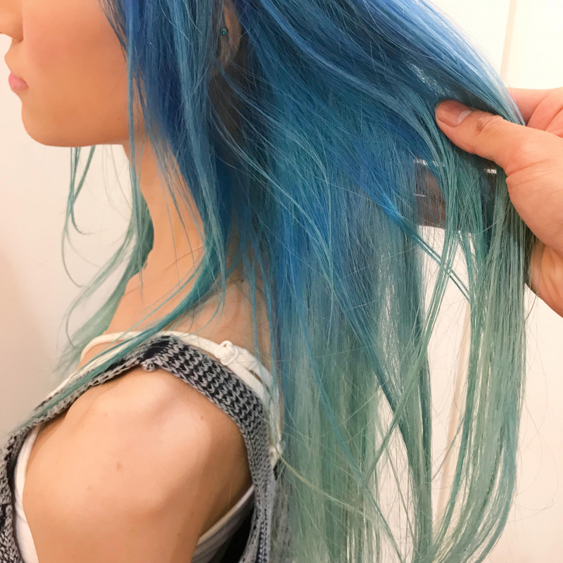 【2022年版】夏のトレンドヘアカラーのブルージュ！！ブルー系の透明感カラーは暗髪にもおすすめ！